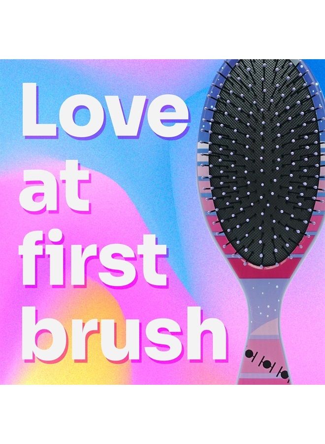 Wet Brush Detangling Brush, Mando (Mandalorian) - Detangler Brush with Soft & Flexible Bristles - Detangling Brush for Curly Hair - Tangle-Free Brush for Straight, Thick, & Wavy Hair - Image 2