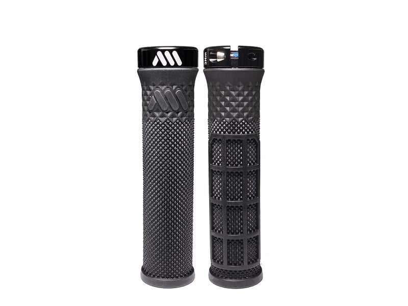 All Mountain Style Mountain Bike Grips Black Cero Grips Model - Lock-on Metal Collar, Dual Pattern, Dual Density, 132mm - Image 1