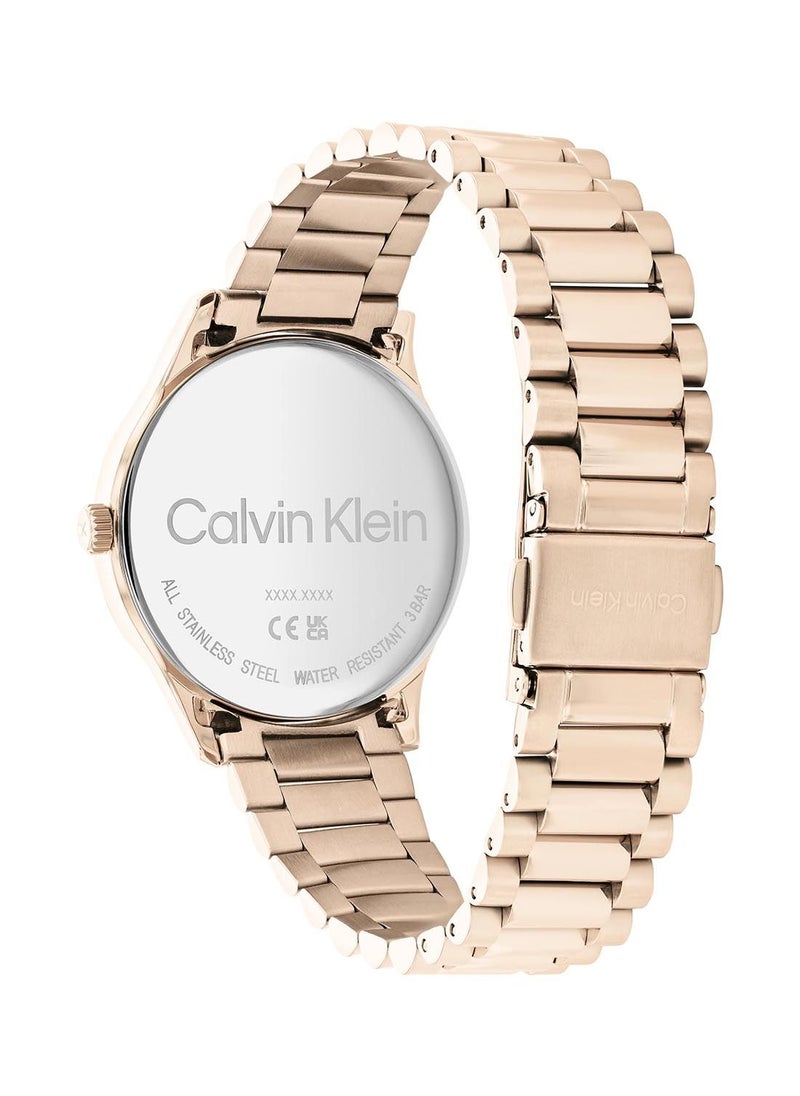 CALVIN KLEIN ساعة يد تناظرية دائرية مقاومة للماء مع حزام ذهبي 25200042  - Image 3