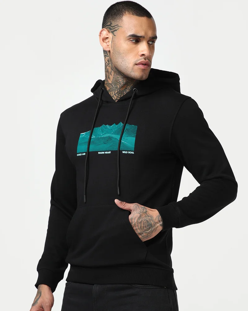 بيواكوف Men's Jet Black Warm Hearts Graphic Printed Hoodies