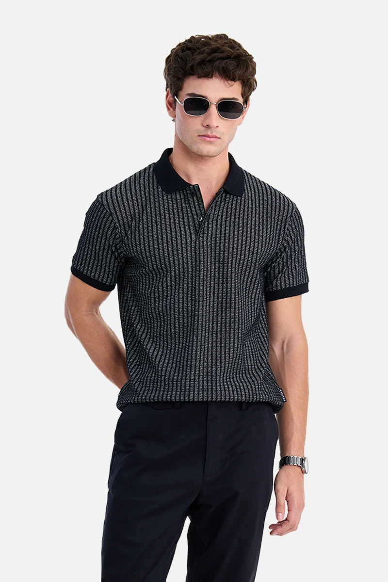 سنيتش Black Textured Half Sleeve Slim Fit Vacation T-Shirt