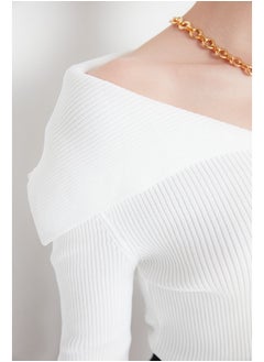 trendyol Slim Fit Sweater  - Image 3