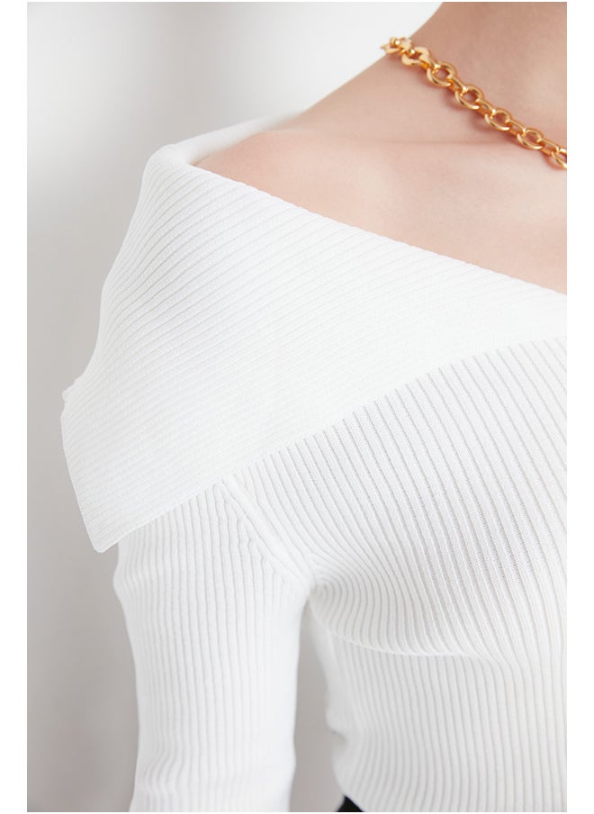 trendyol Slim Fit Sweater  - Image 3