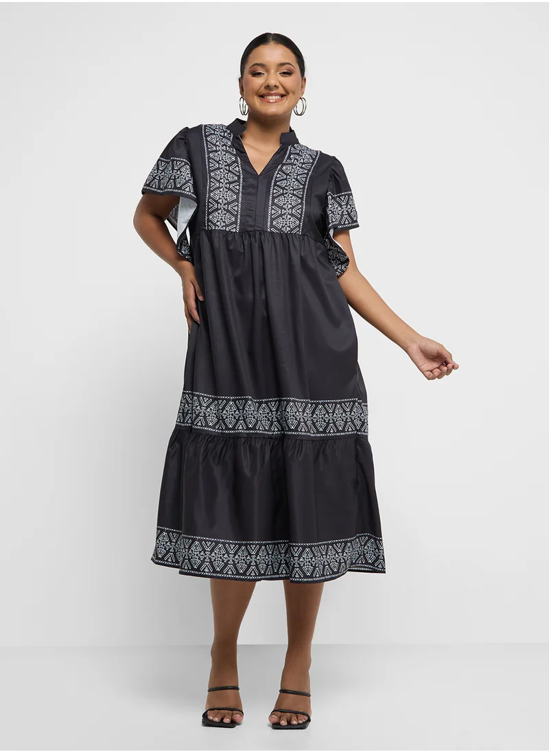 Ginger Plus Ethnic Print Midi Dress