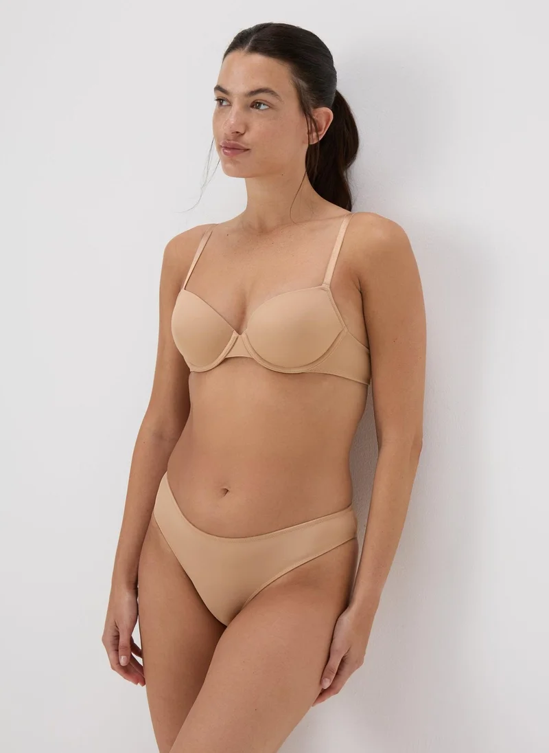 ماتلان حمالة صدر تي شيرت بلون نيود متوسط