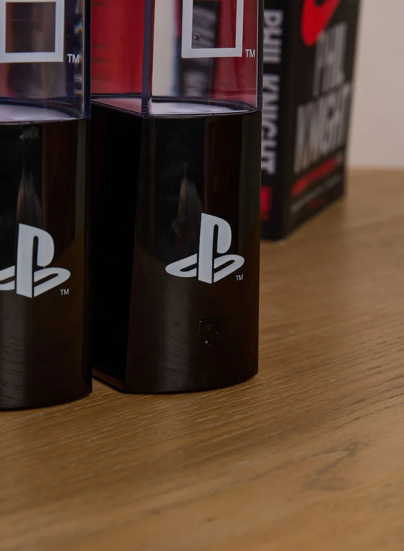 بالادون مصابيح بإضاءة على شكل الرقص مائي ومزينة بطبعة شعار "PlayStation"