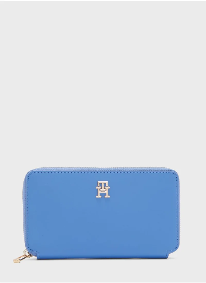 TOMMY HILFIGER Essential Large Clutch