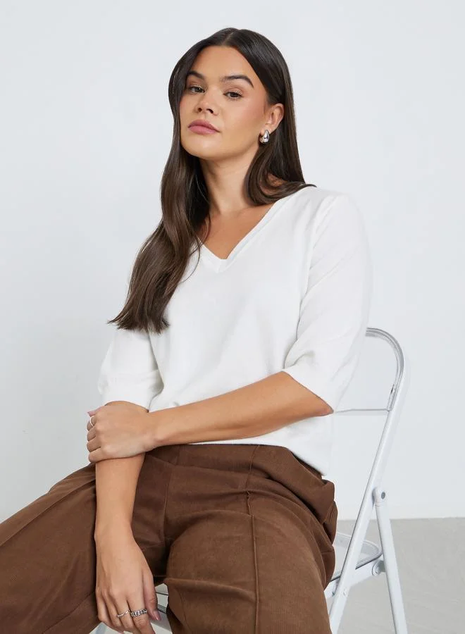 Styli Styli Solid Knitted V-Neck Top