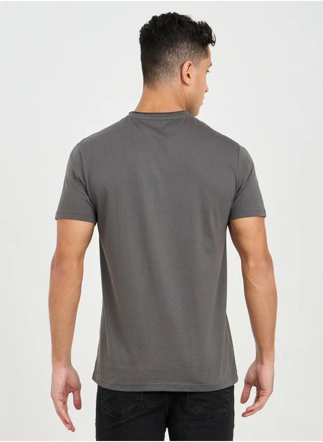 ستايلي Raw Edge Crew Neck Regular Fit T-Shirt