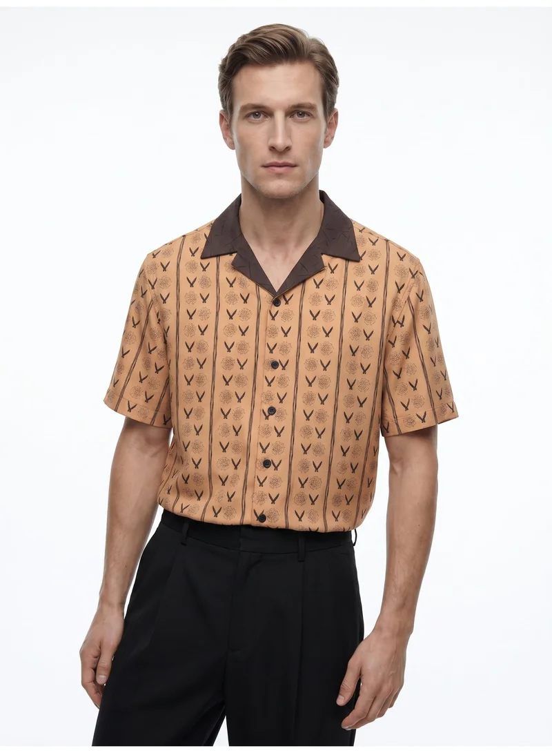 Tezhhomayaa The "Shower Of Forms" Cuban Collared Shirt