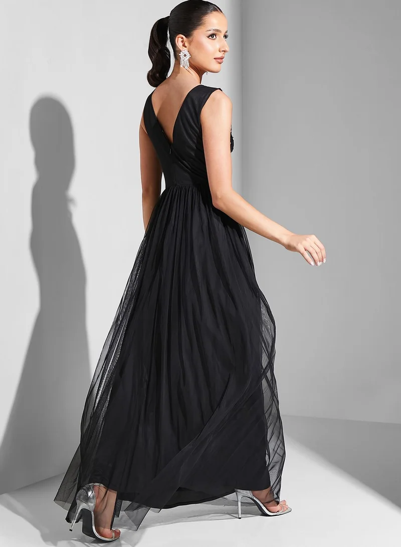 Namshi x Julia Sleeveless Embellished Bodice Dress