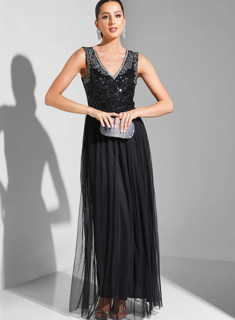 Namshi x Julia Sleeveless Embellished Bodice Dress