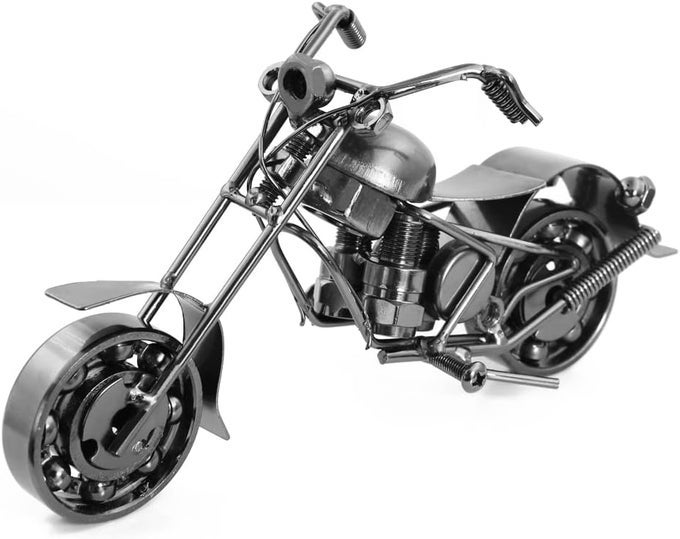 Retro Motorcycle Model Statues Iron Art Metal Ornament Motorbike Motorcycle Figurine for Fathers Day Birthday Dad Man Boyfriend Gift Office Home Desk Club Bar Decoration Silver