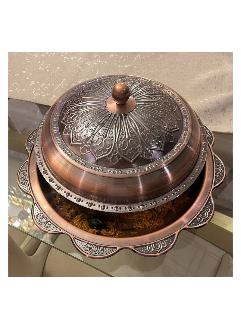 Sauce and service for huge feasts 🐔🦆 A tray with an Arabic copper cover that serves Kabsa, Mandi, pigeons, bananas, and all kinds of hot dishes Kabsa service 🙈 With an Arabic copper cover that serves Kabsa, Mandi, and all kinds of old hot dishes 40 cm 🔥 Imported, high quality.. A distinctive heavy material on your table at any time - Image 1