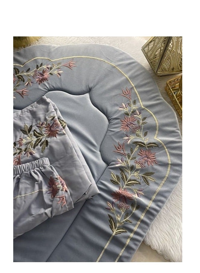 مجموعة هدايا رمضان طقم سجادة صلاة مطرزفاخرة 3 قطع - رمادي - Image 2