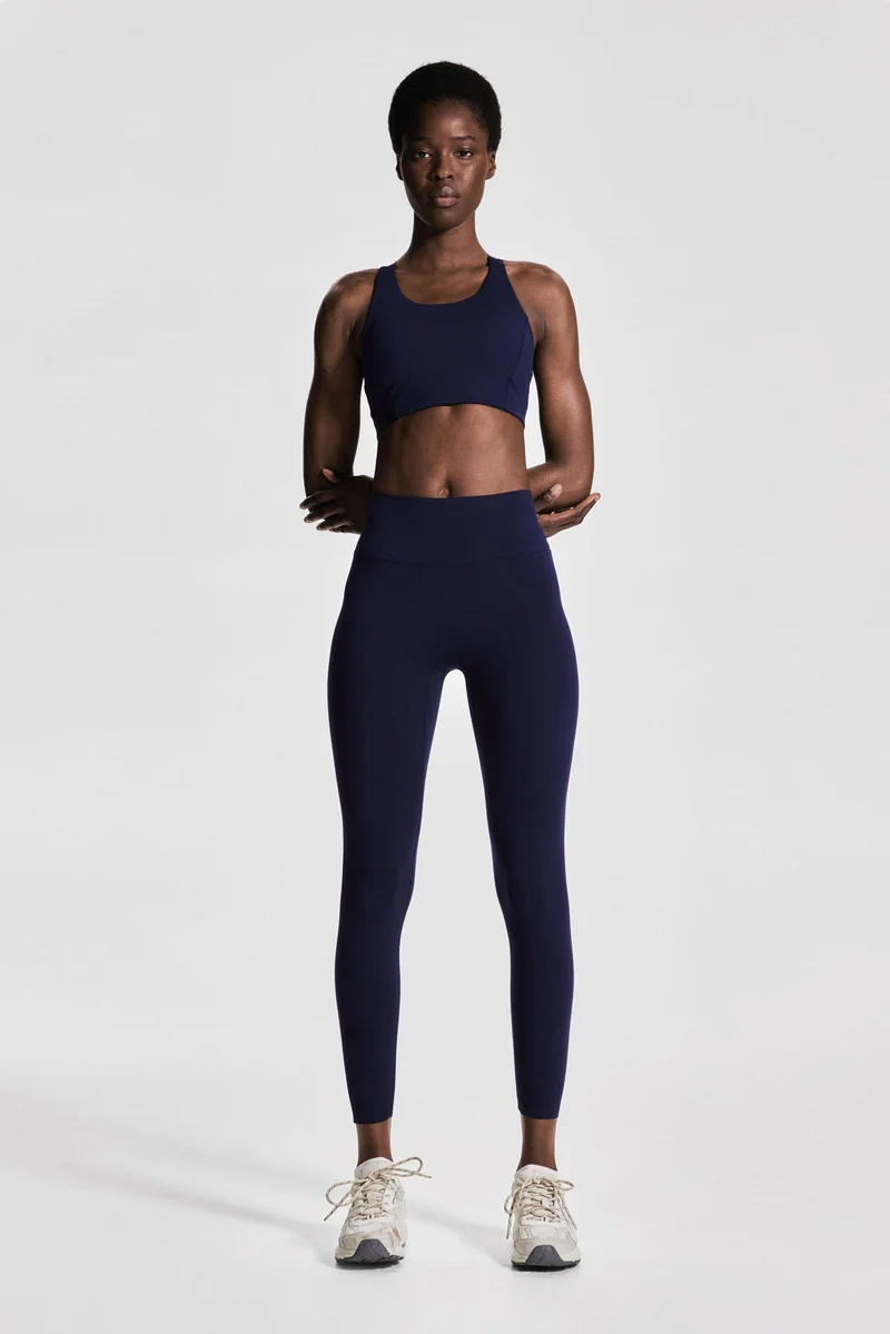 اتش اند ام لغينغز رياضي بطول الكاحل من نسيج سوفت موف