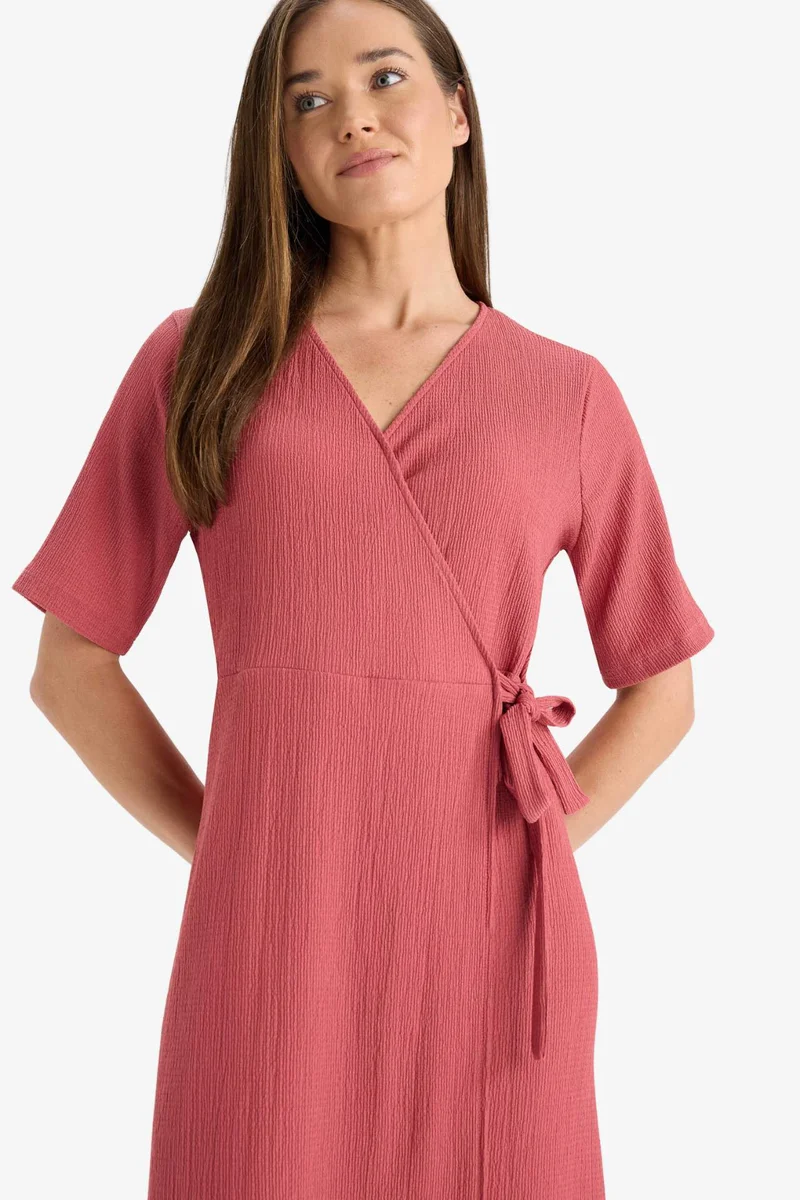 ديفاكتو Regular Fit V-Neck Dress