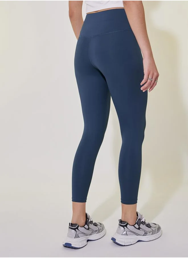 ستايلي Solid Elasticized Waistband Cropped Leggings