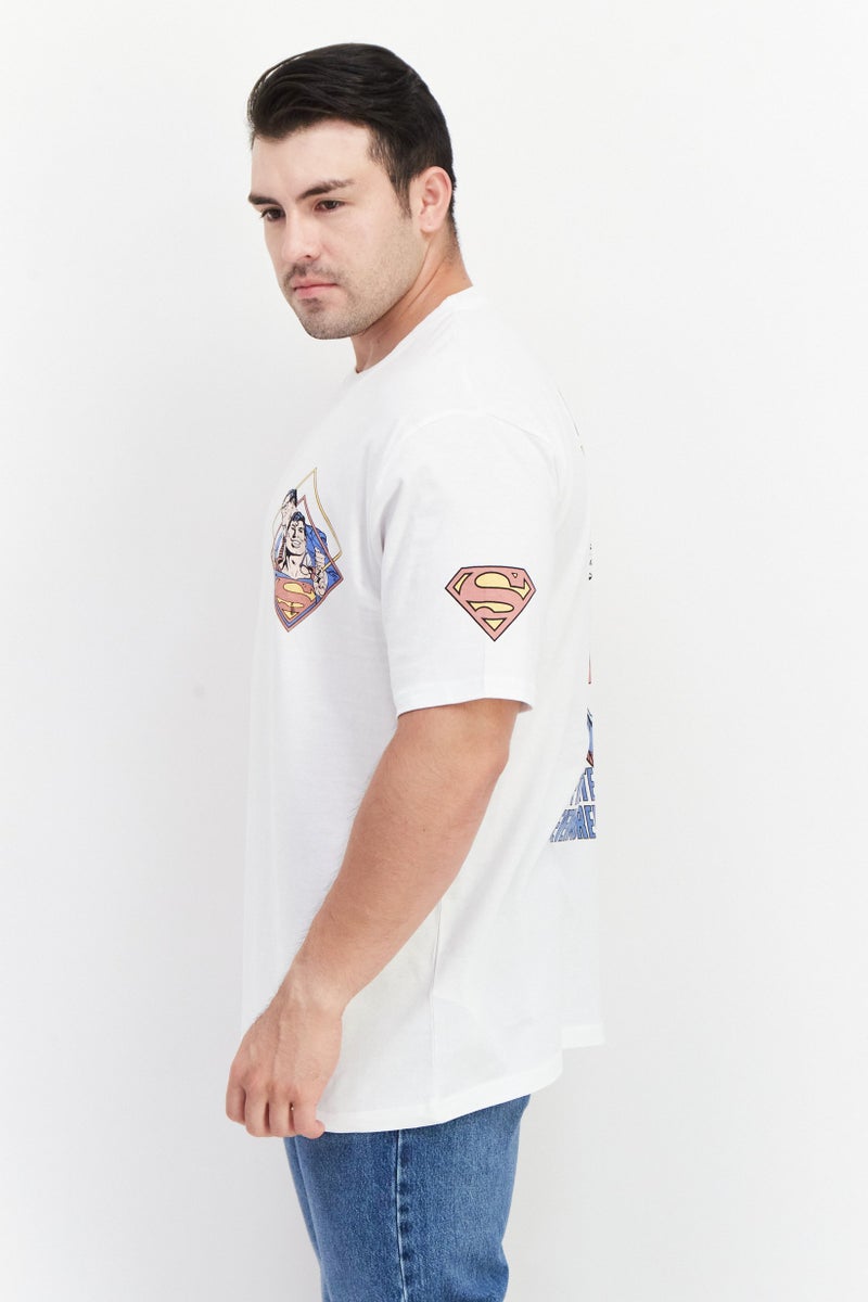 DC Comics تي شيرت رجالي بأكمام قصيرة بياقة دائرية مطبوع، أبيض - Image 4