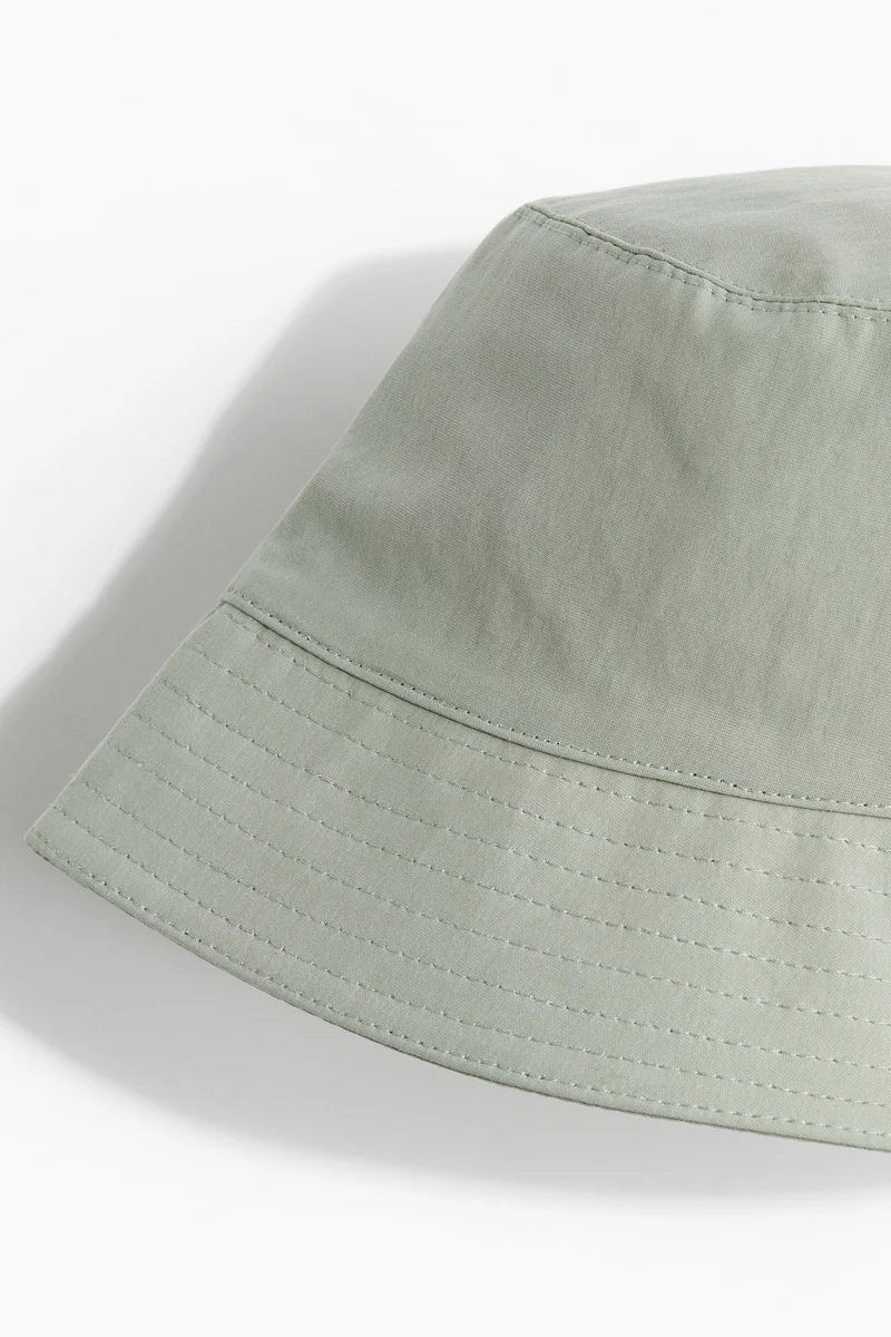 اتش اند ام قبعة باكت من مزيج اللايوسل