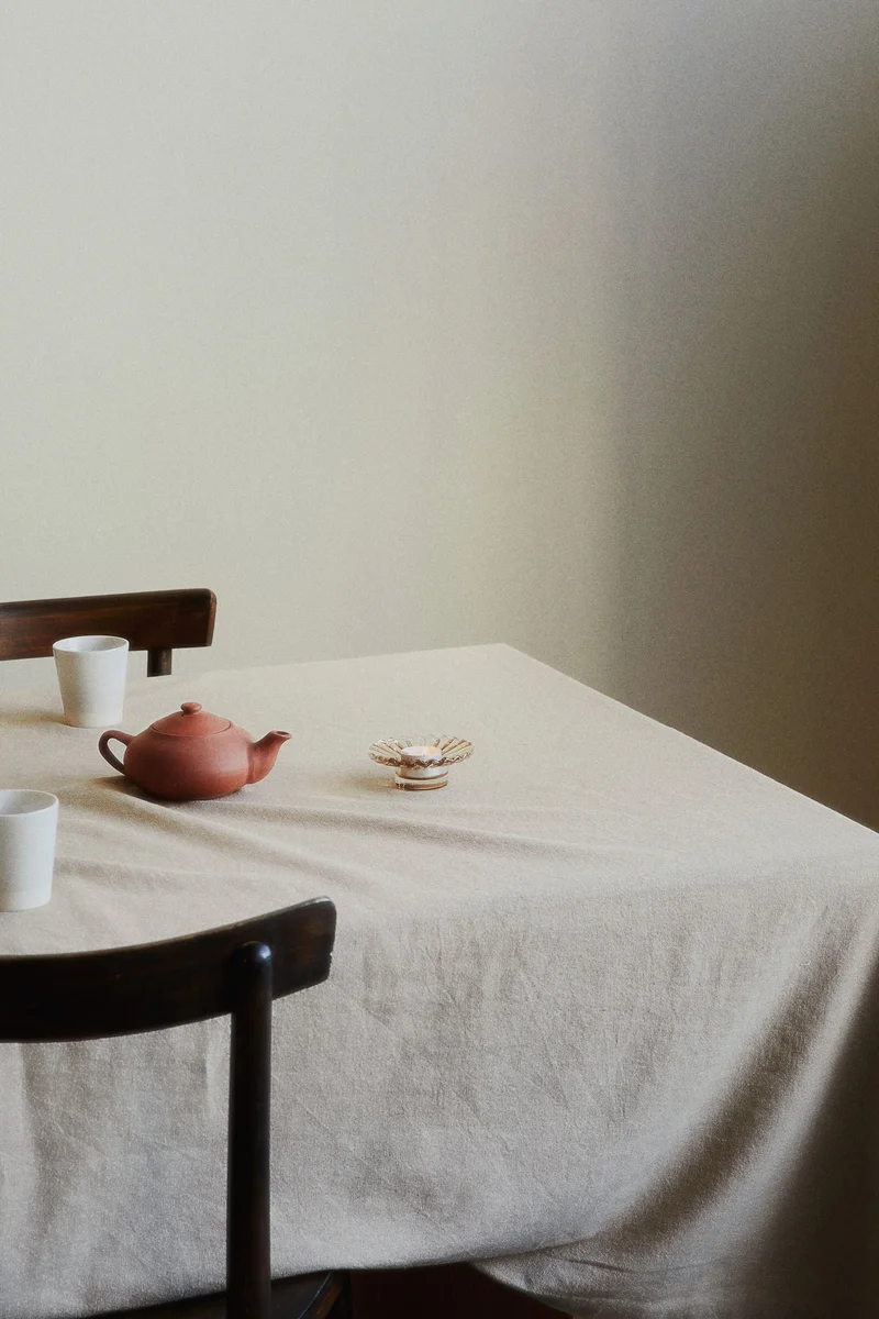 H&M Linen-blend tablecloth