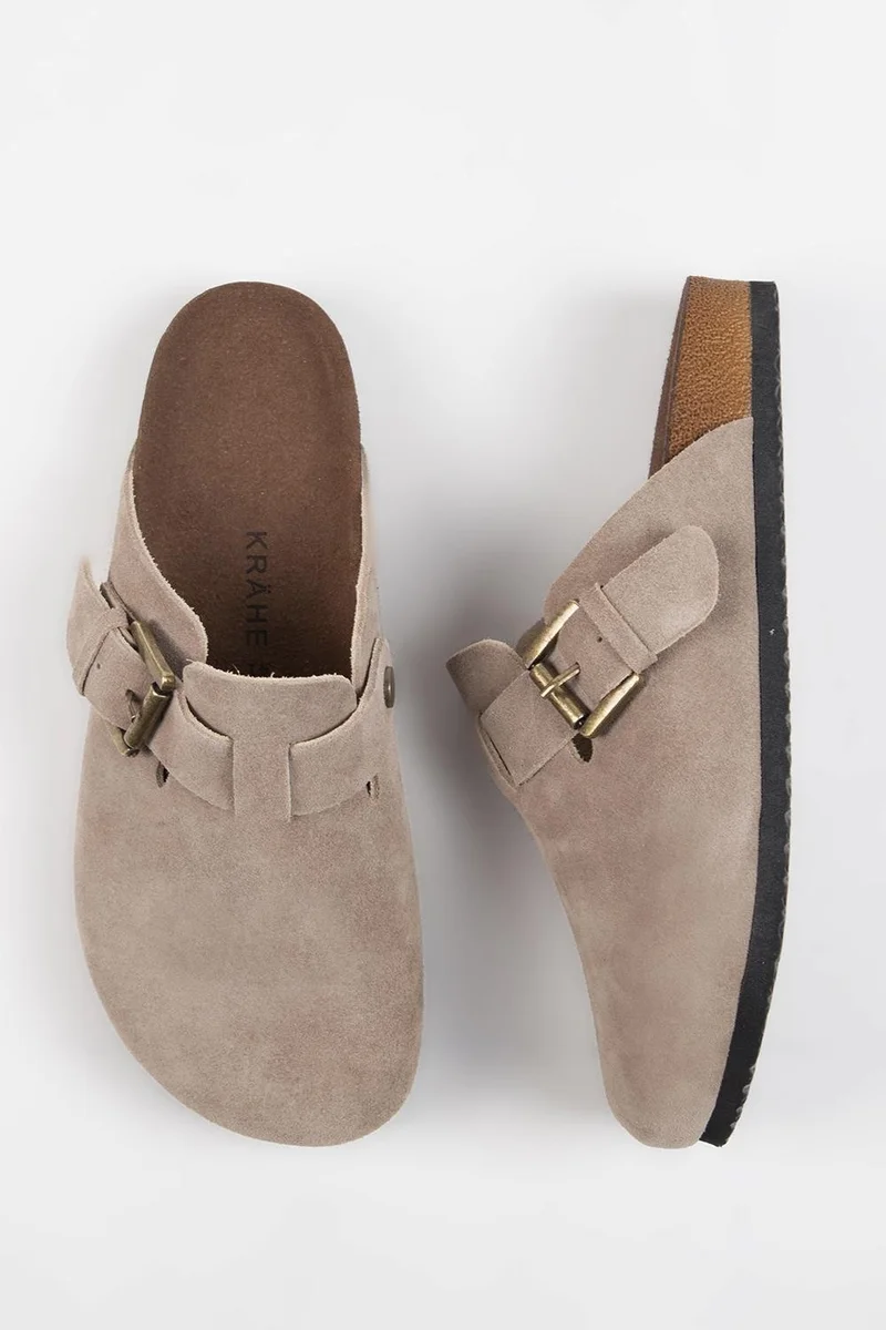 مانجيرو شباشب رجالية من جلد طبيعي من ماركة كراهي سيرجيو، مصنوعة من فرو المنك