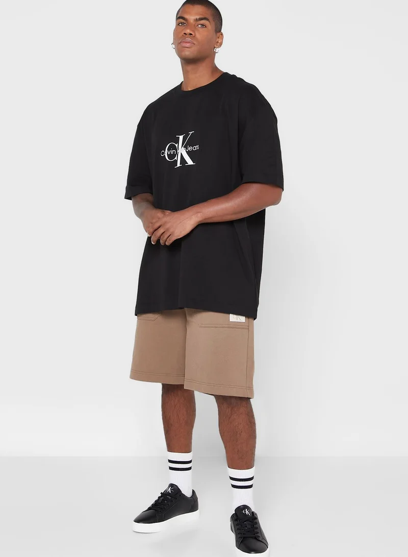 Calvin Klein Jeans Shrunken Badge Shorts