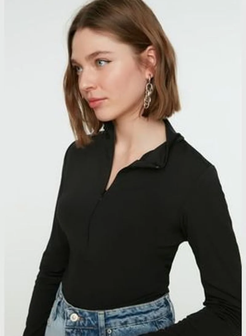 trendyol Black Zipper Standing Collar Long Sleeved Flexible Knitted Body With Snap Button TWOAW21BD0070
