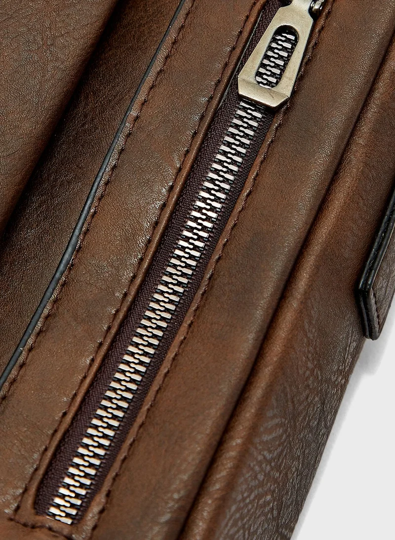 Robert Wood Cross Body Daily Messenger With Phone Pocket