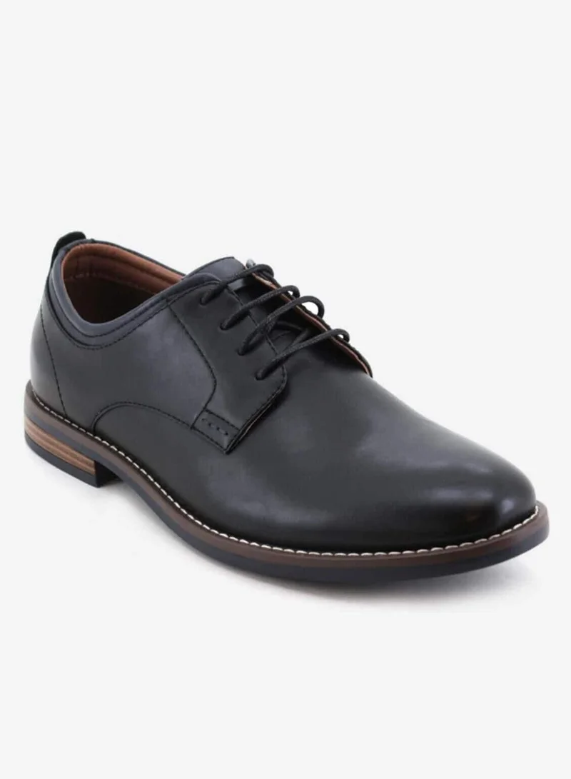 Bata Classic Low‑Top Casual Sneakers