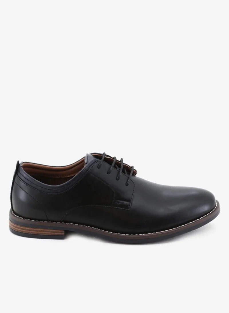 Bata Classic Low‑Top Casual Sneakers