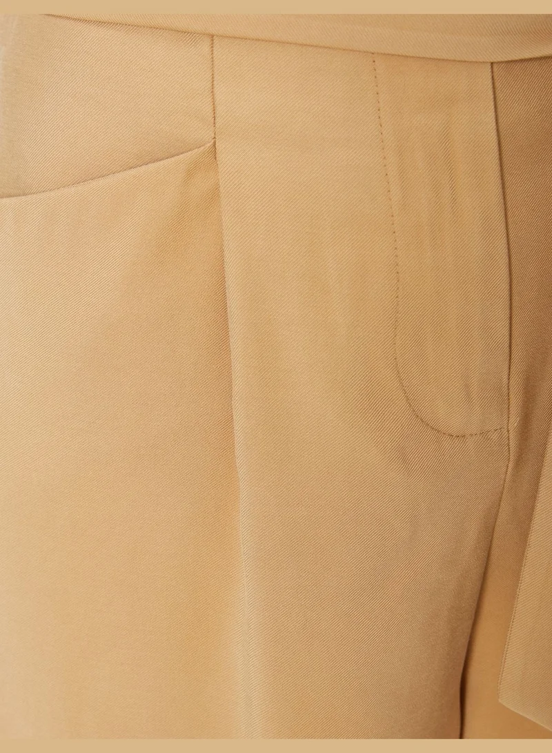KOTON Silky Fabric Belted Pocket Detail Shorts