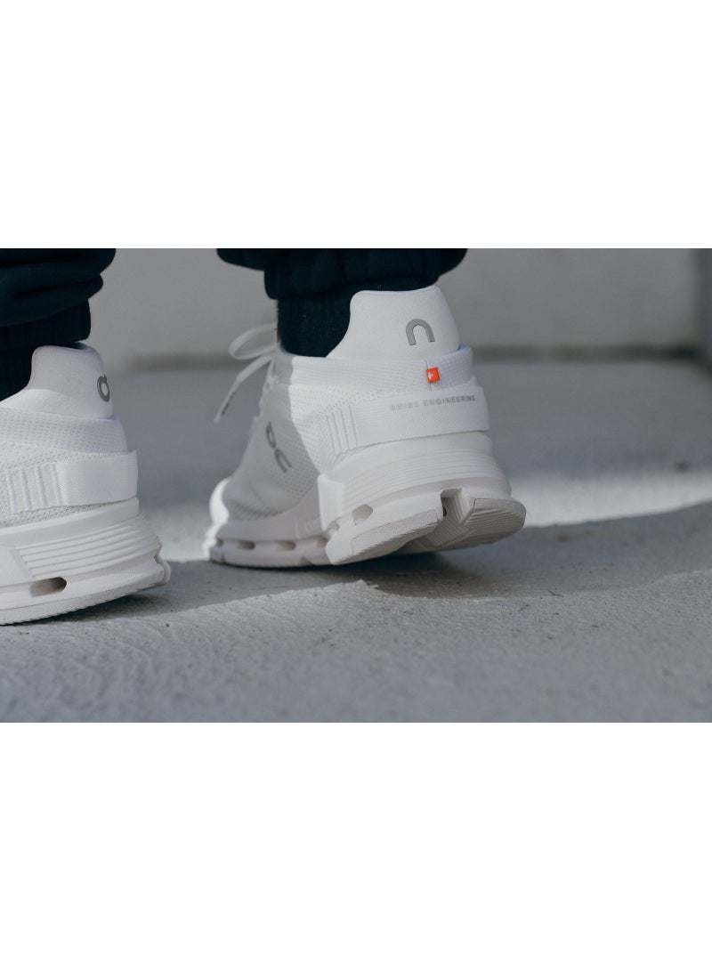 ON Running Cloud 5 Sneakers Shoe - White - Image 2