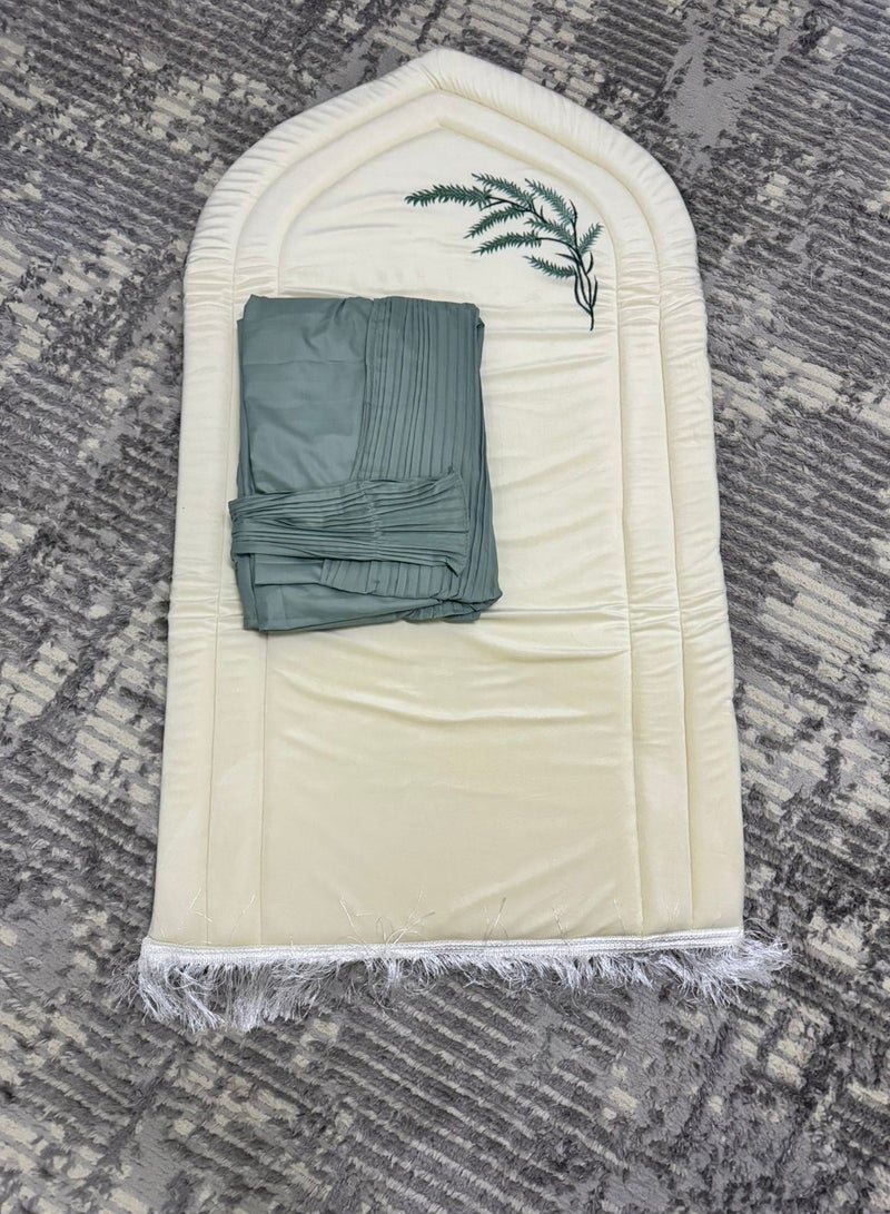 Women's prayer rug and sheet set  - Image 1
