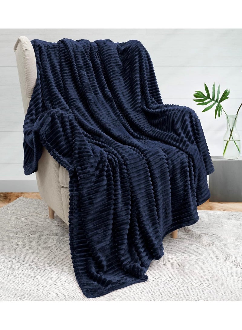  تي  جي  إتش بطانية فانيلا مخططة، بطانية فاخرة، ناعمة للغاية، بحجم كينغ (220x240 سم) للسرير والأرائك، دافئة ومريحة بشكل فاخر. - Image 3