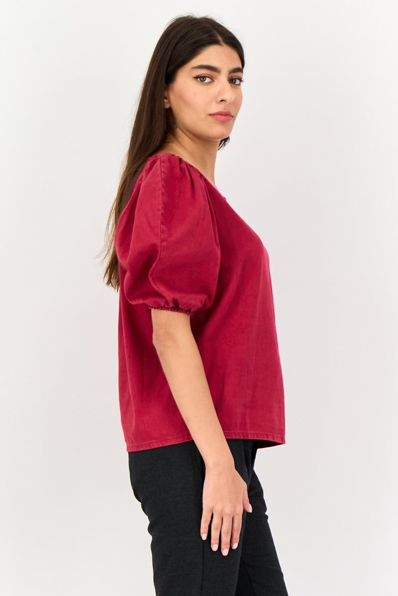 Levi's بلوزة نسائية بياقة دائرية وأكمام منتفخة بسيطة، مارون - Image 3