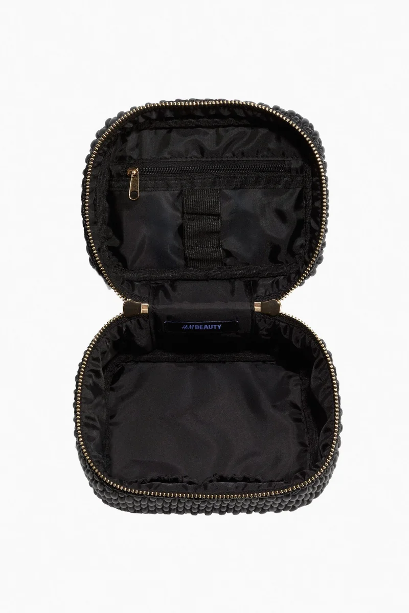 H&M Quilted boxy make-up bag