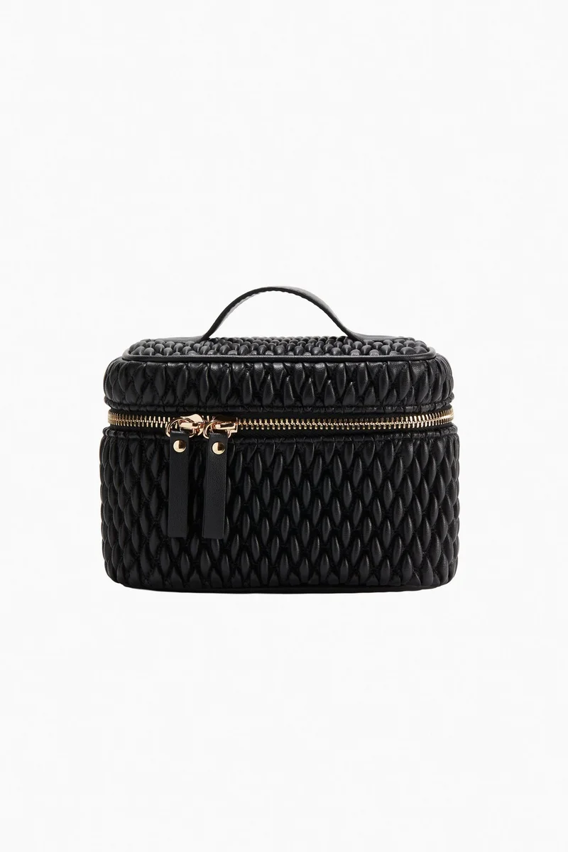 H&M Quilted boxy make-up bag