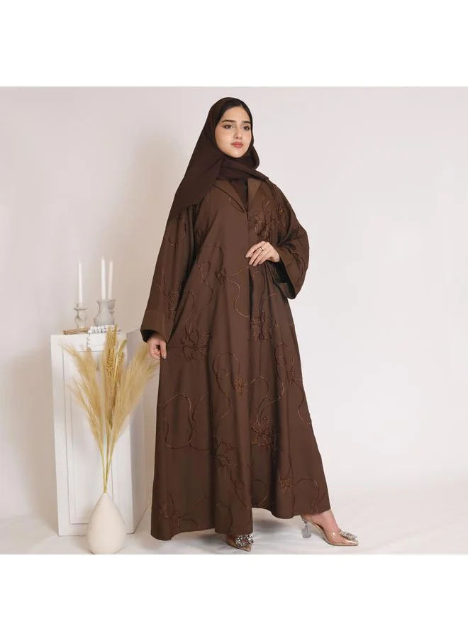HAWRAA ABAYA Brown quarter-cloche abaya with wide sleeves and embroidery decorated with rhinestones