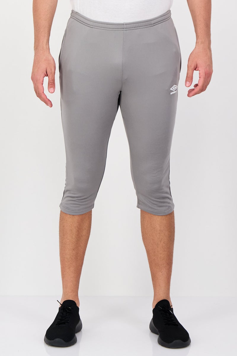 umbro Men Sportswear Fit Running 3/4th Pants, Frost Grey - Image 1