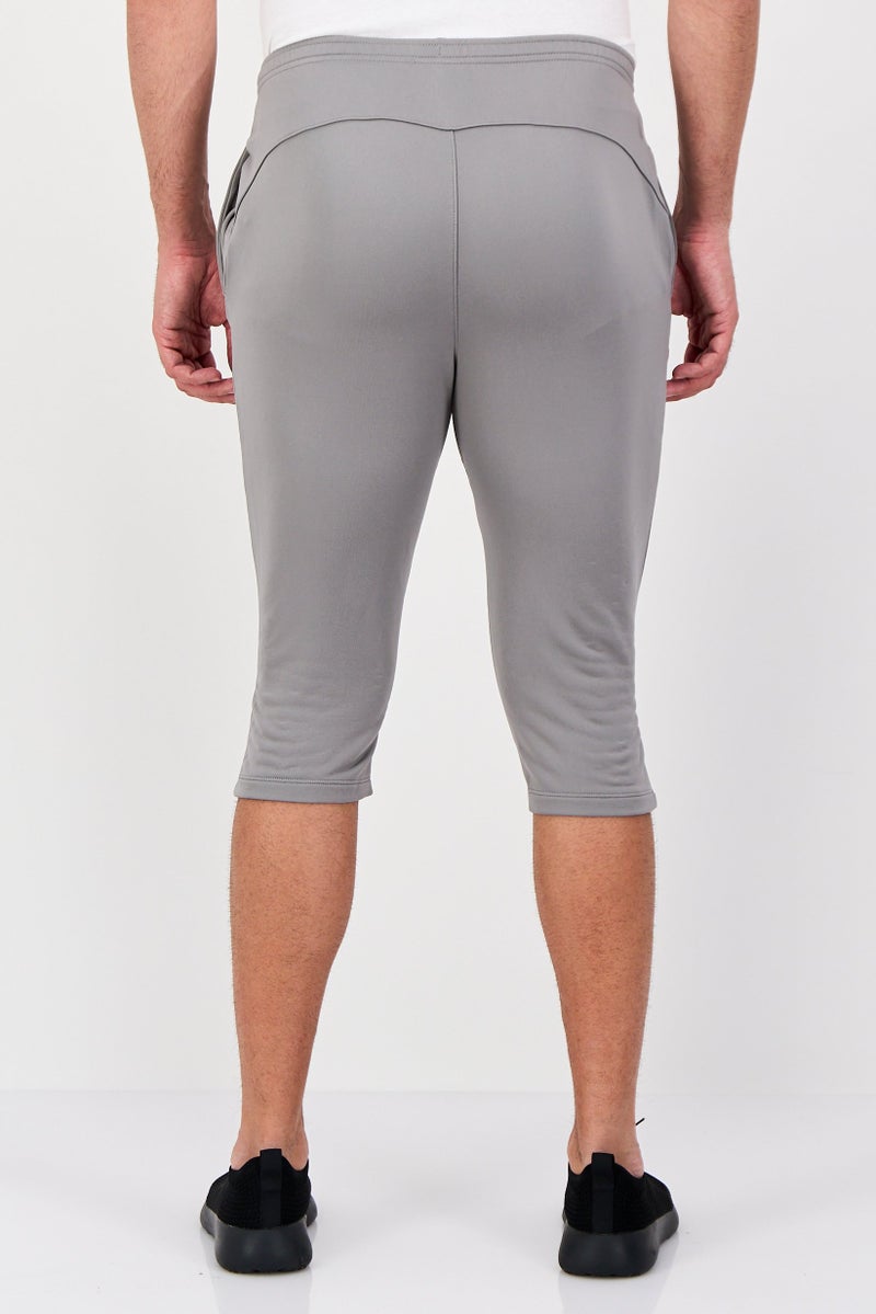 umbro Men Sportswear Fit Running 3/4th Pants, Frost Grey - Image 4