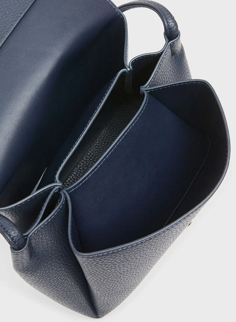 شو اكسبرس Flap Over Crossbody