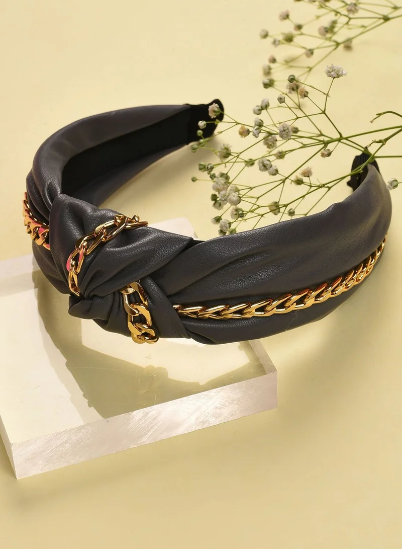 SOHI Hair Band with Chain Detail