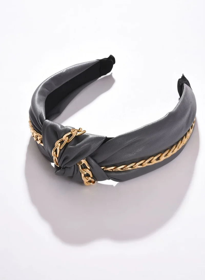 SOHI Hair Band with Chain Detail