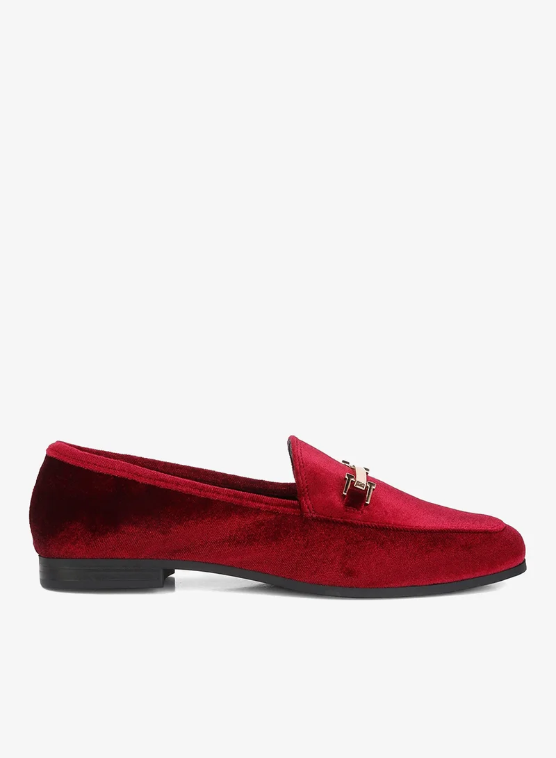 Horsebit Embellsihed Velvet Loafers in Burgundy