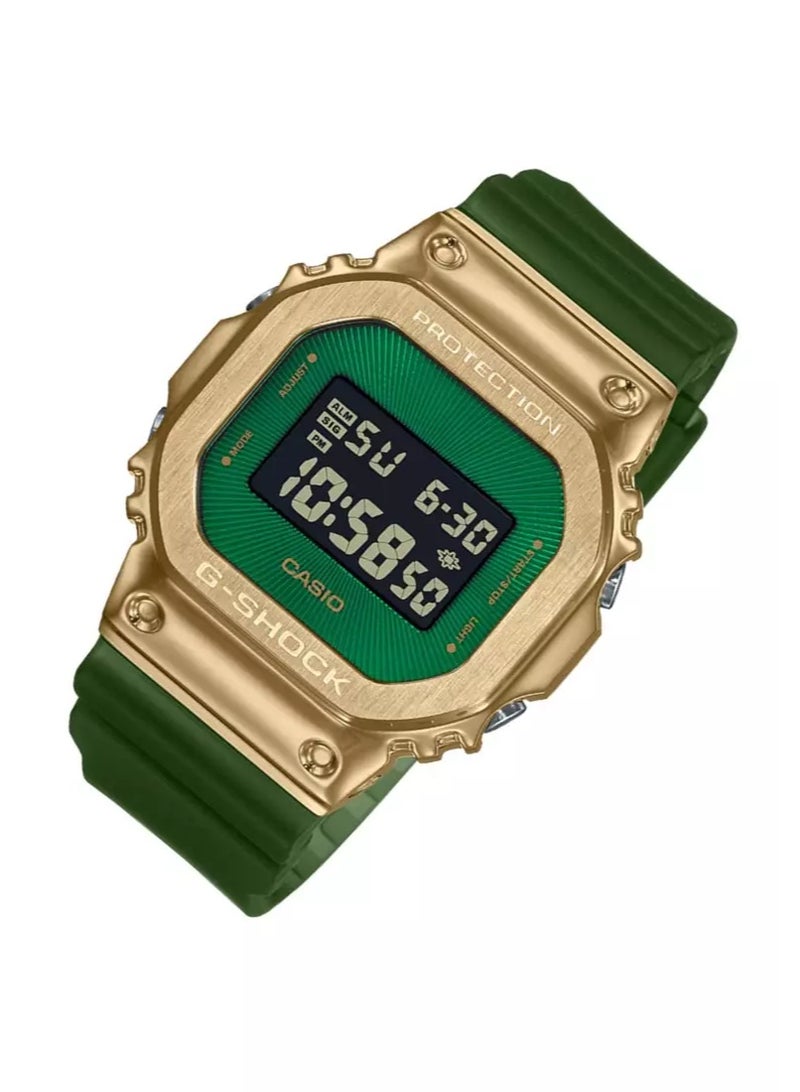 كاسيو ساعة كاسيو جي-شوك ​​GM-5600CL-3DR مطلية بالذهب، مينا أخضر رقمي - Image 2