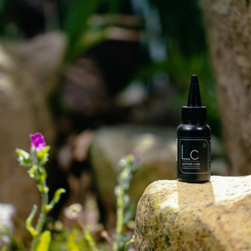 Sneaker Lab Leather Care Conditioner - 50 ml | Water Resistant, Protects Against Stains, UV Rays, Nourishes & Prevents Drying and Cracking - Image 4