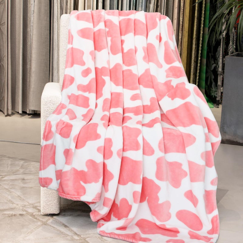 Strawberry Pink Fleece Blanket  Cute Soft Cow Print Throw for Bedroom Decor  Lightweight Warm Fuzzy AllSeason Use 50x60