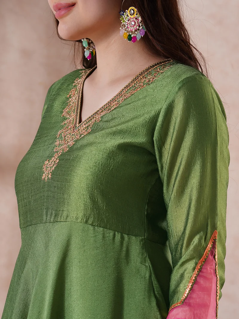 globus Women Green Embroidered V-Neck Gotta Lace A-Line Kurta With Palazzos & Sequin Taping Dupatta Festive Set