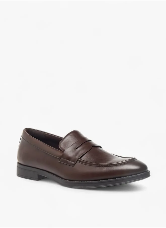 ال بي ال من شو اكسبرس Men Solid Loafers with Cutout Detail